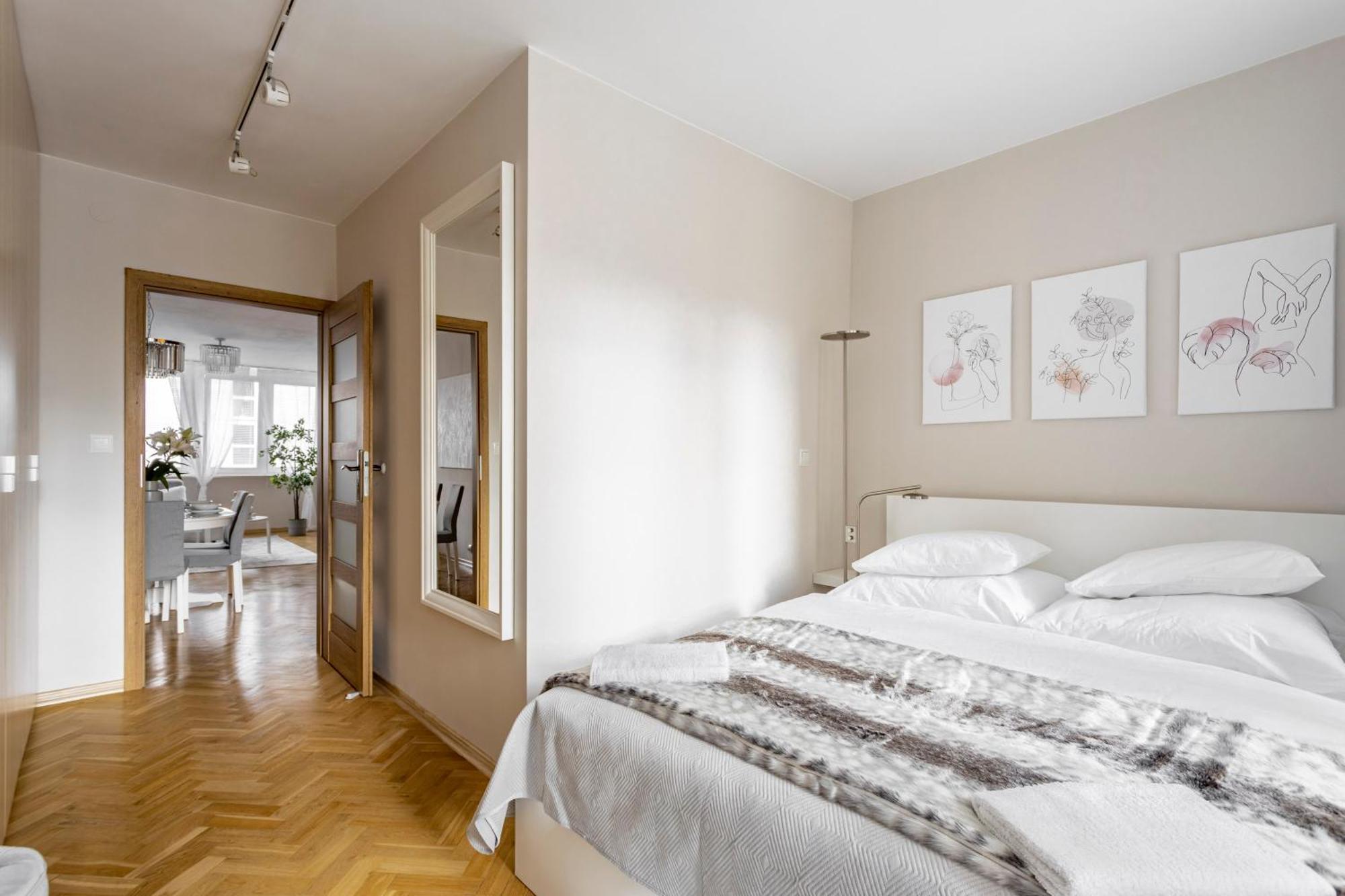 Hala Mirowska Apartments Варшава Номер фото